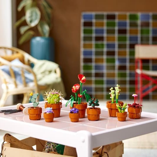 LEGO Tiny Plants