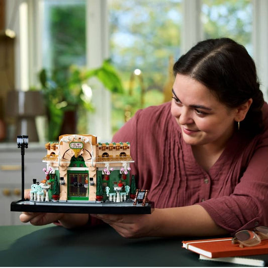 LEGO French Cafe
