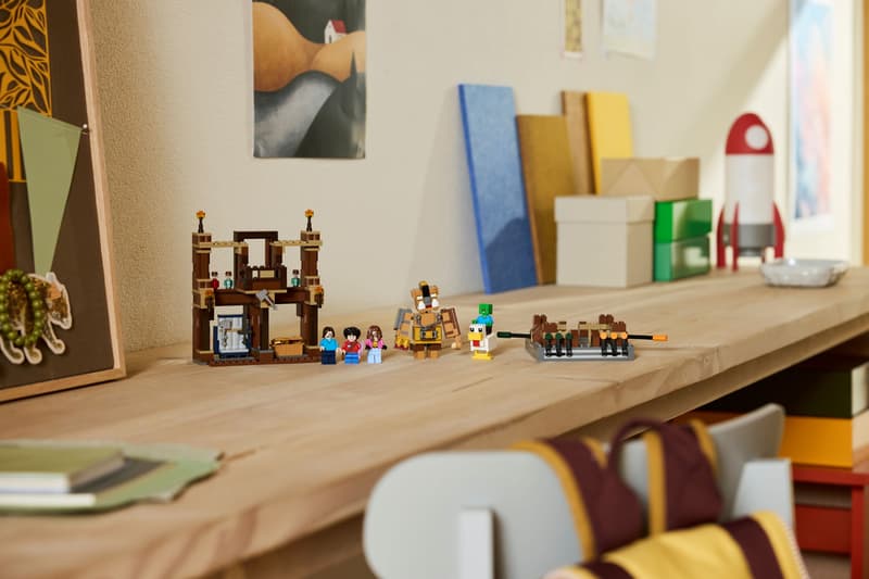 LEGO Woodland Mansion Fighting Ring