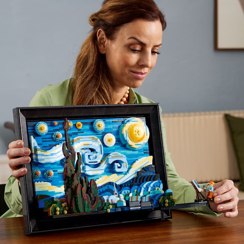 LEGO Vincent van Gogh - The Starry Night