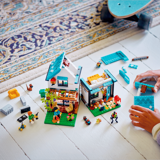 LEGO Cozy House