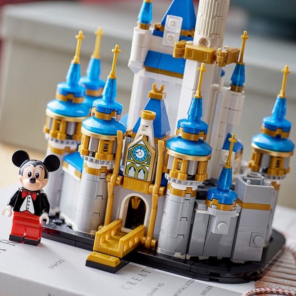 LEGO Mini Disney Castle