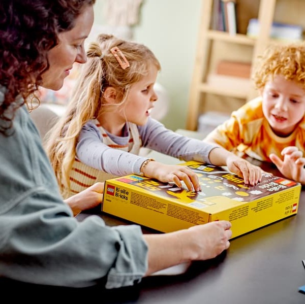 LEGO Play with Braille – English Alphabet