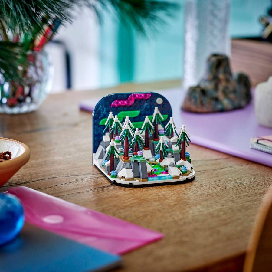 LEGO Wonders of the Natural World: Northern Lights