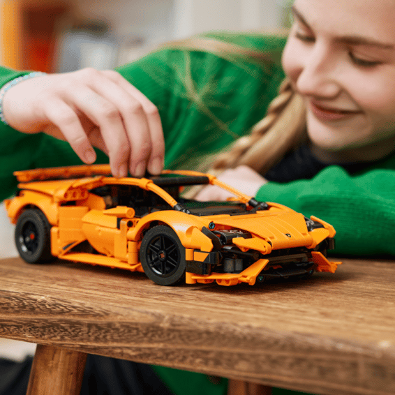 LEGO Lamborghini Huracán Tecnica Orange
