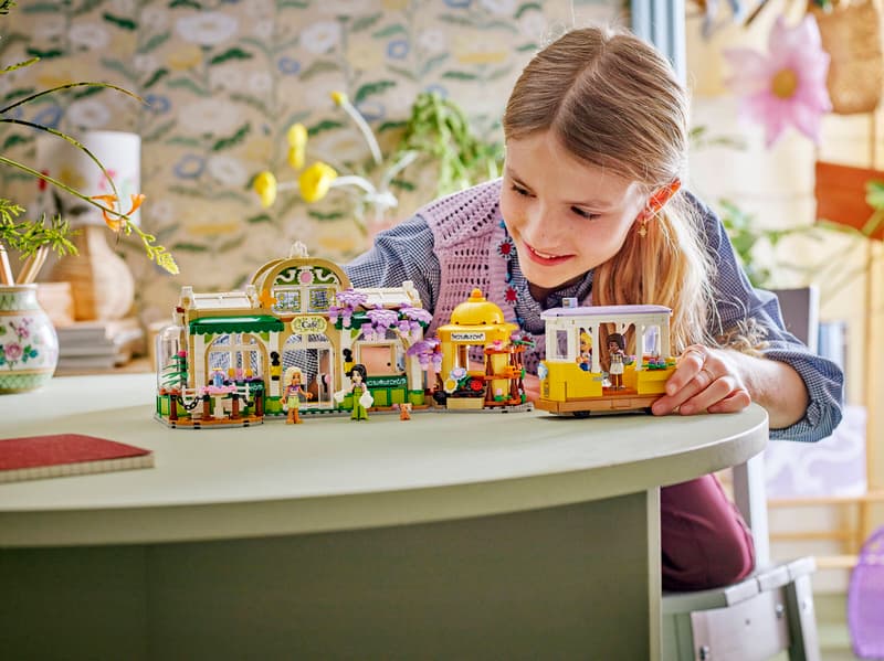LEGO Plant Café & Flower Shop