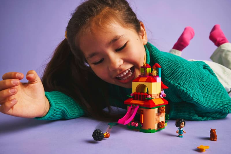 LEGO Encanto Mini House