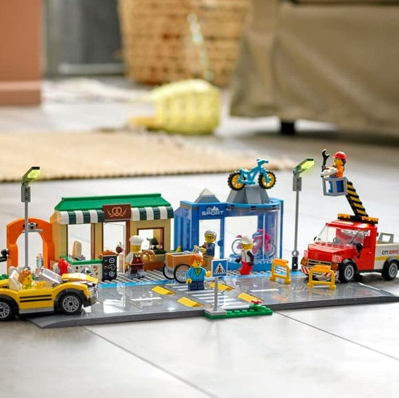 LEGO City Shopping Street