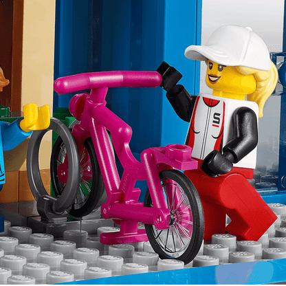 LEGO City Shopping Street