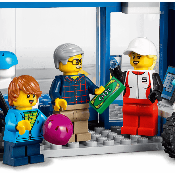 LEGO City Shopping Street