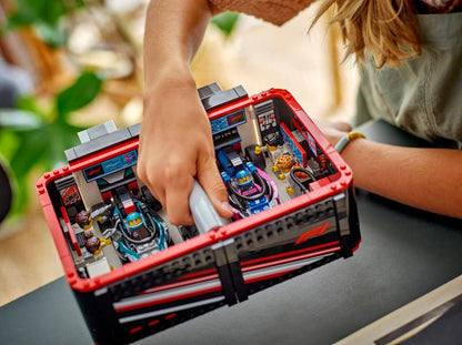 LEGO F1® Garage & Mercedes-AMG & Alpine Cars