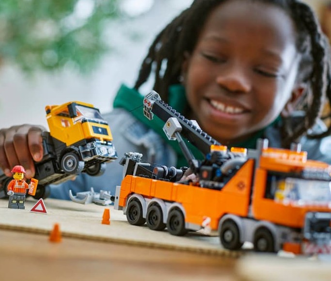 LEGO Heavy-Duty Recovery Tow Truck with Crane