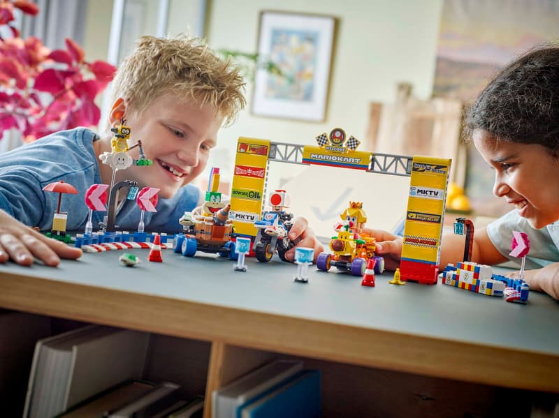 LEGO Mario Kart™ – Baby Peach & Grand Prix Set