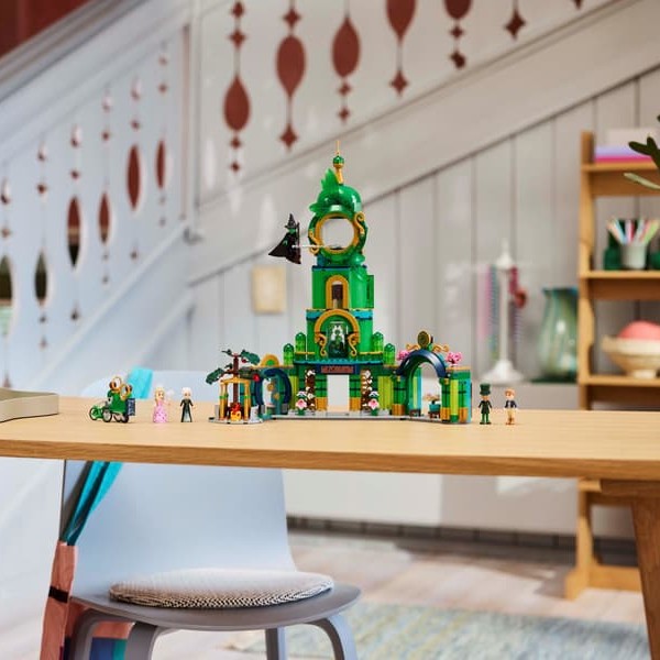 LEGO Welcome to Emerald City