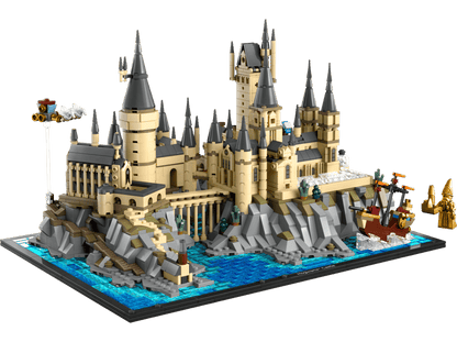 LEGO Hogwarts™ Castle and Grounds