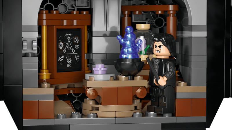 LEGO Cauldron: Secret Potions Classroom
