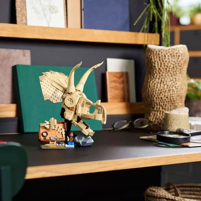 LEGO Dinosaur Fossils: Triceratops Skull