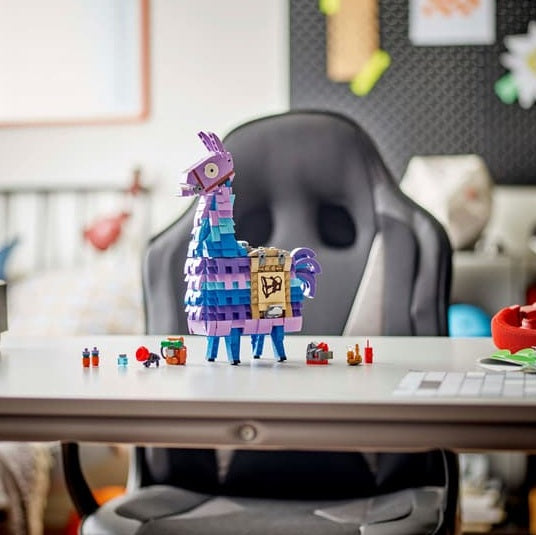 LEGO Supply Llama