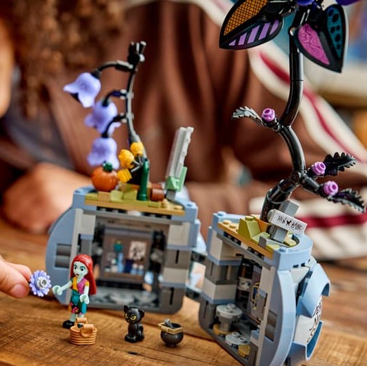 LEGO Sally's Flowerpot