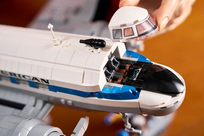 LEGO Douglas™ DC-3™ PAN AM® Airliner