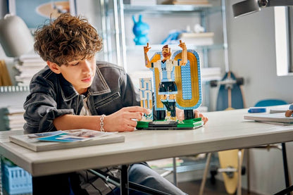 LEGO Lionel Messi – Soccer Legend