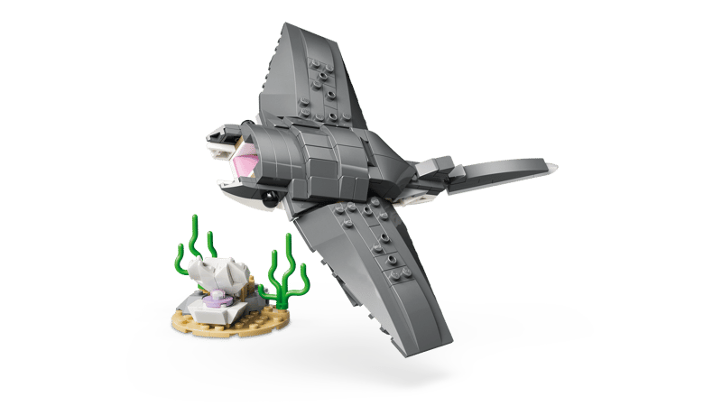 LEGO Fierce Shark with a Treasure Chest